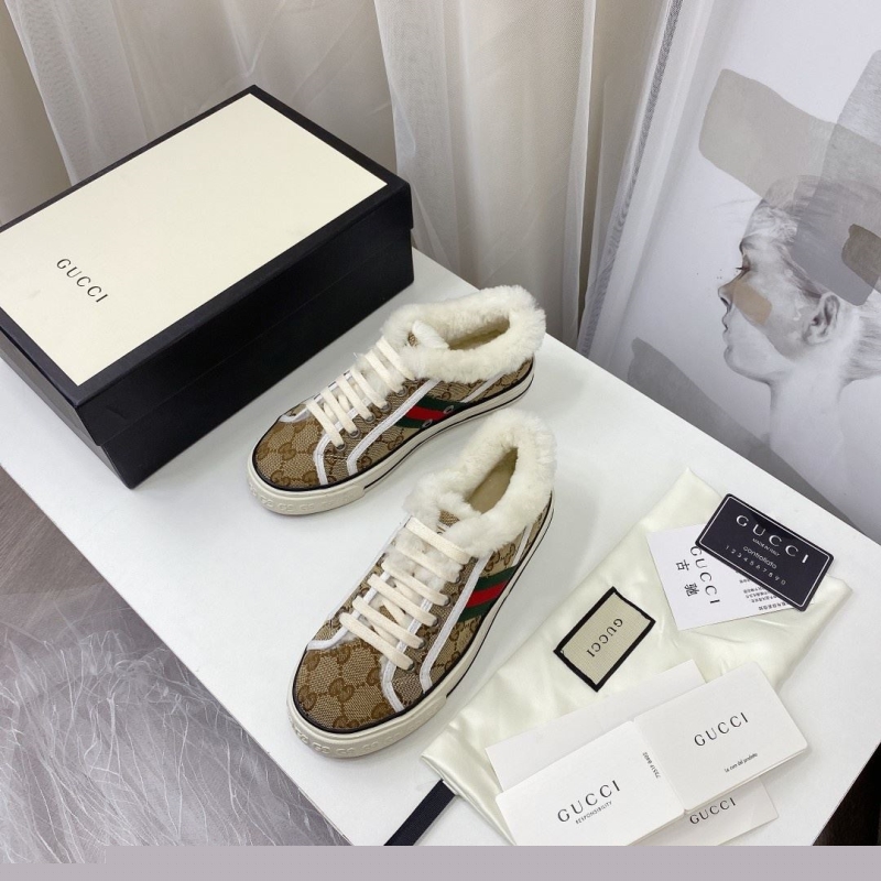 G*u*i casual shoes
